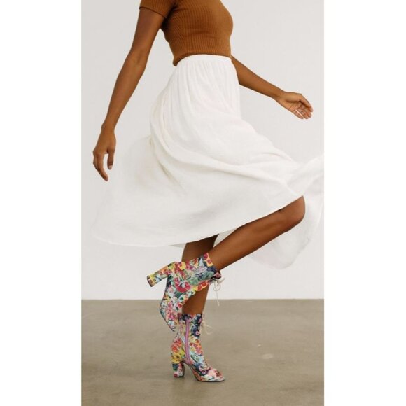 Chase & Chloe Size 7 Las Vegas Print Lace-Up Peep-Toe Ankle Boots - Picture 5 of 14